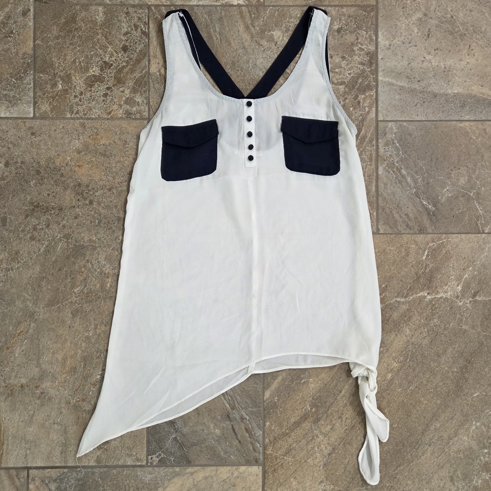 Esley Monochrome Asymmetrical Tank Top Womens S‎ Classy Crisp